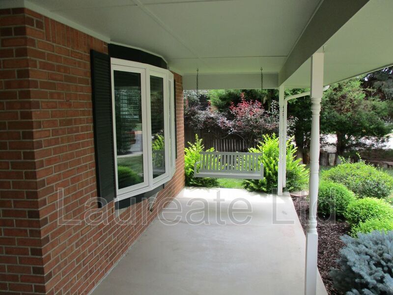 BEAUTIFUL 4 BEDROOM HOME IN CENTENNIAL property image