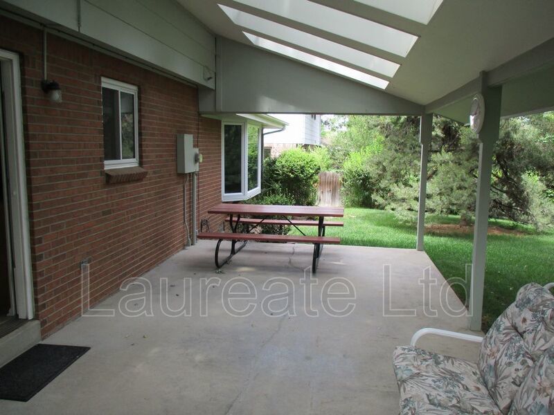 BEAUTIFUL 4 BEDROOM HOME IN CENTENNIAL property image