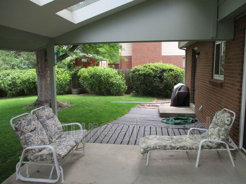 BEAUTIFUL 4 BEDROOM HOME IN CENTENNIAL property image