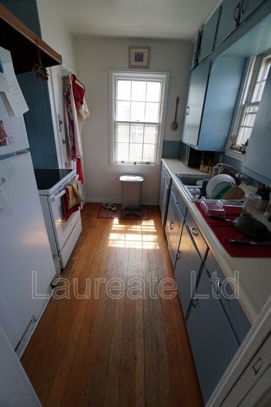 LIGHT AND BRIGHT 2BD 1BA BLOCKS TO DU! property image