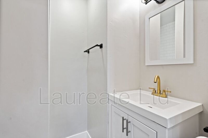 Studio Available in Renovated 1895 Vintage Mansion! property image