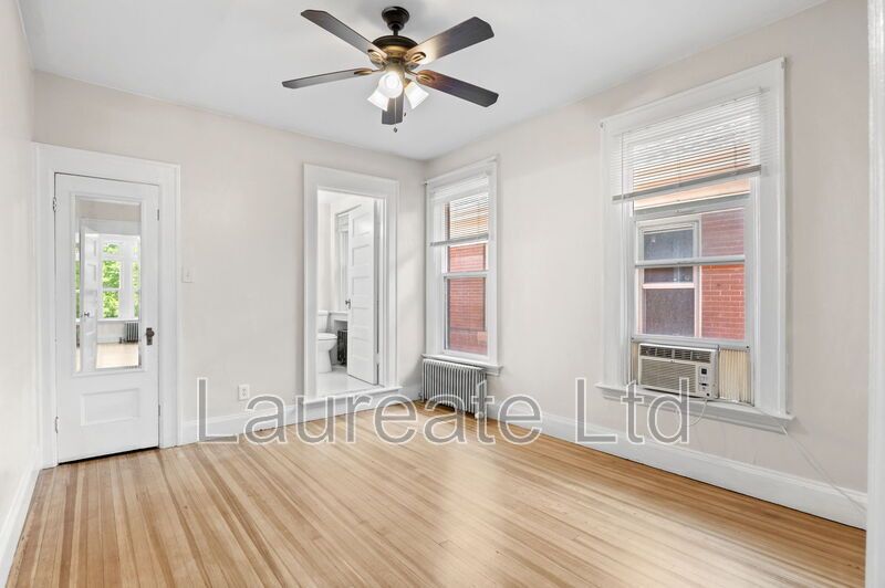 Beautifully remodeled 1Bd unit in historic Victorian home. Minutes to City Park!!! property image