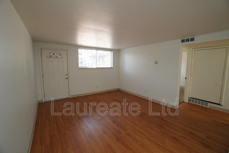 Spacious 2 bedroom in Lakewood minutes to 6th Ave Hwy!!! property image
