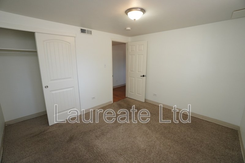 Spacious 2 bedroom in Lakewood minutes to 6th Ave Hwy!!! property image