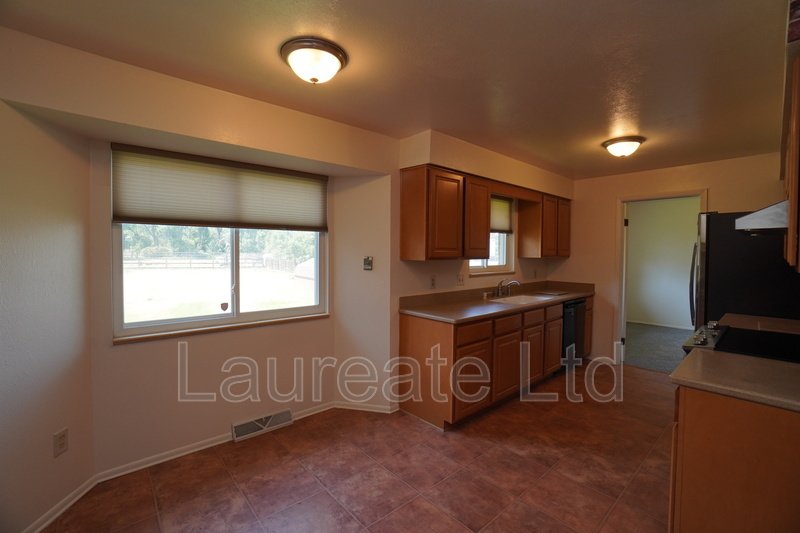 Sprawling tri-level single family home in Littleton!!! property image