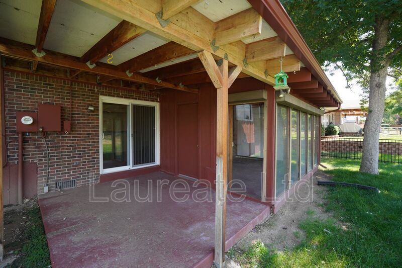 Sprawling tri-level single family home in Littleton!!! property image