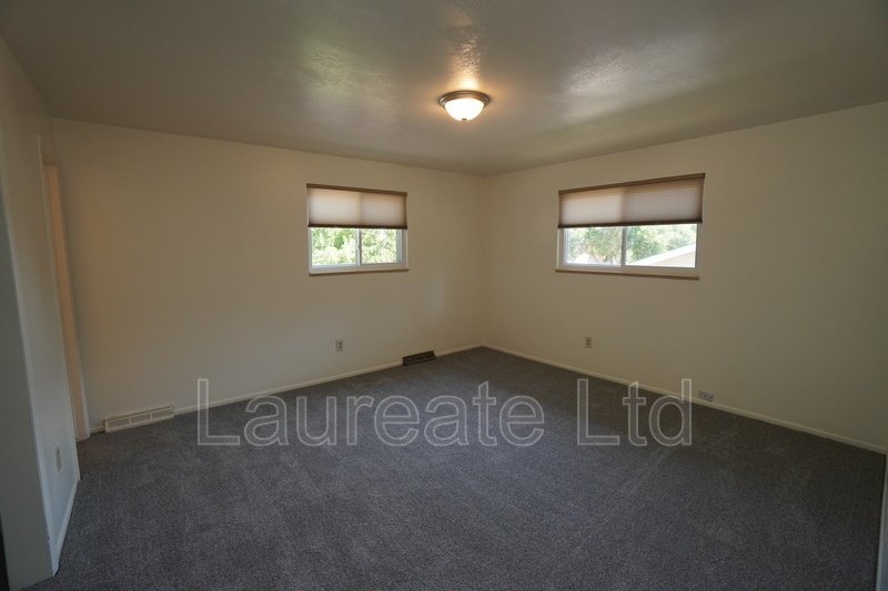 Sprawling tri-level single family home in Littleton!!! property image