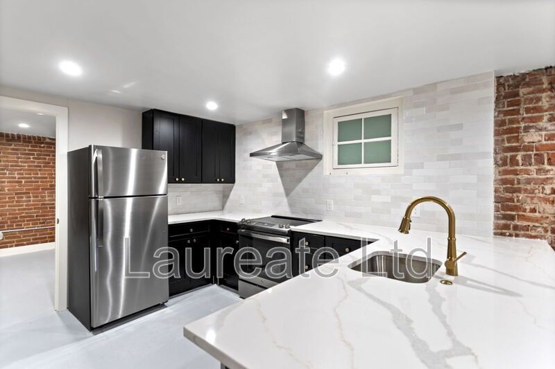 Sprawling 2 bedroom in the Heart of Cap Hill!!! property image