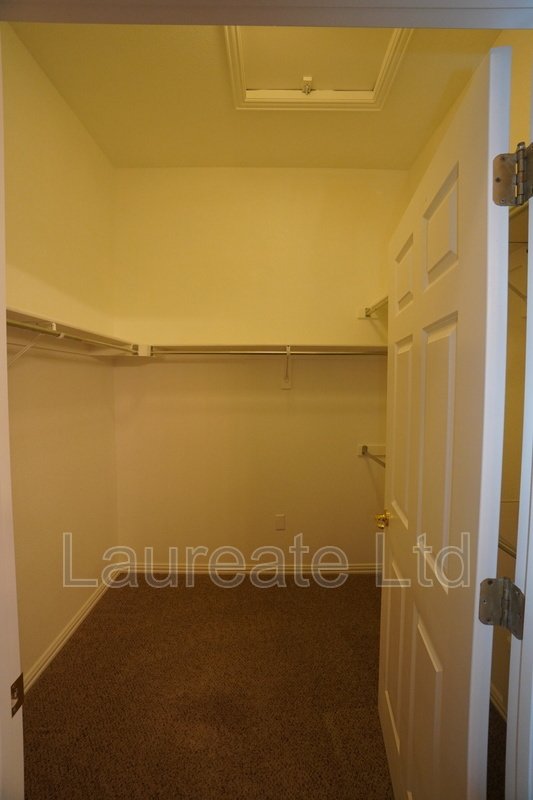 Stunning 2 bedroom Townhome in Belmar Commons property image