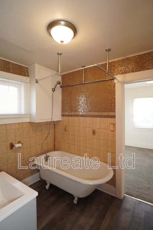 Charming 2 bedroom Single Family home Minutes to Anschutz Medical Campus!!! property image