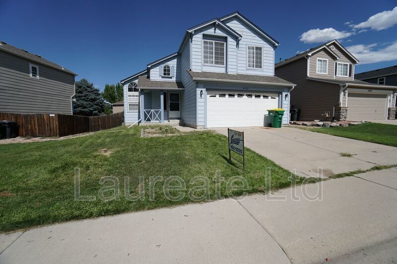 Spacious 3 Bedroom 2.5 Bath Single family home in Parker!! property image