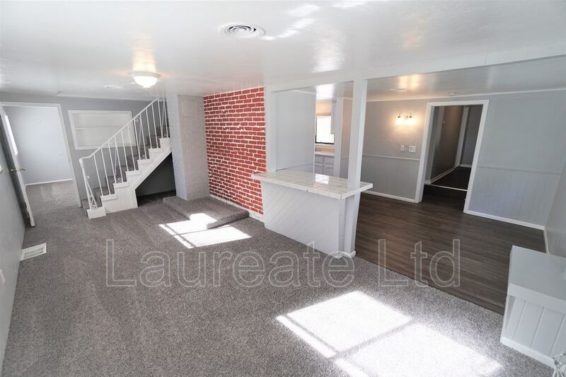 Spacious 3 Bedroom with tons of Character - MUST SEE property image