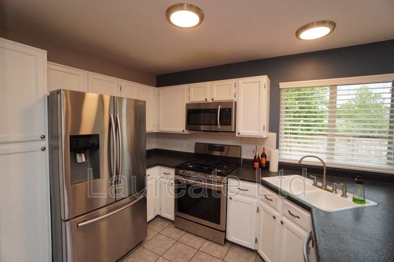 Beautifully Updated 3bd 2 Story home in Highlands Ranch!!! property image