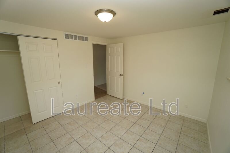 Newly Updated 2 Bedroom in Lowry!!! property image