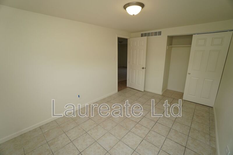 Newly Updated 2 Bedroom in Lowry!!! property image