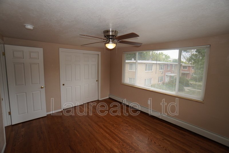 Spacious 2 bedroom Upper Unit in Lakewood!! property image