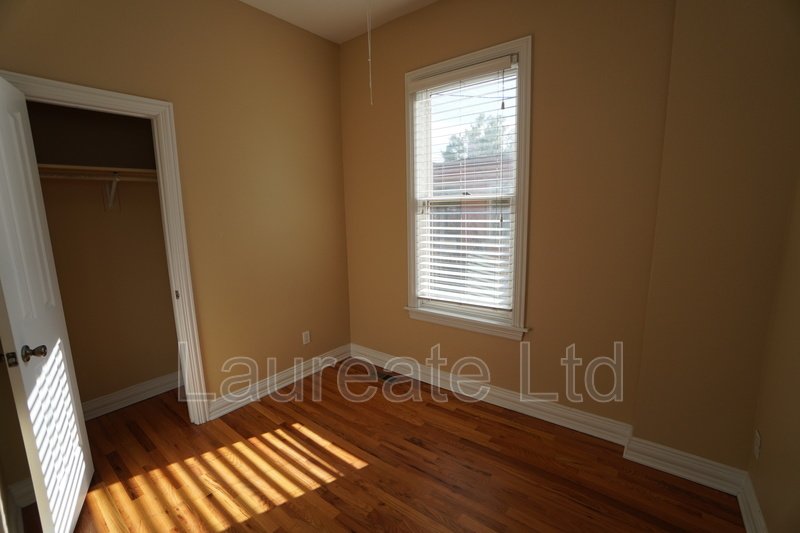 Beautiful Historic 2 bedroom duplex in 5-Points. property image