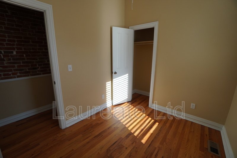 Beautiful Historic 2 bedroom duplex in 5-Points. property image