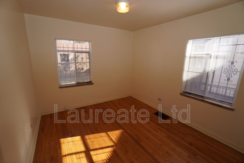 Spacious 4 Bedroom Home with finished basement in Park Mayfair Neighborhood!!! property image