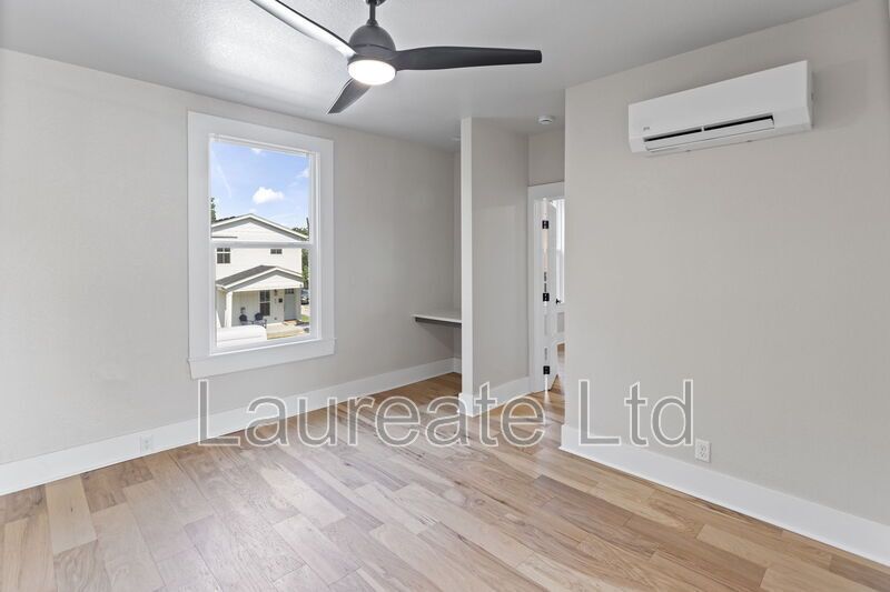 Meticulously renovated Historic Top Floor  Apartment in North Wash Park!! property image