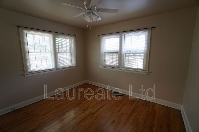 Nice 2 + Bedroom Minutes to City Park & PARK HILL property image