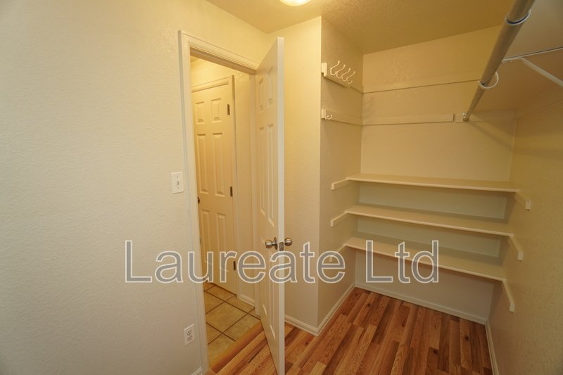 Newly Updated Spacious 3-Bedroom Home in Commerce City!! Minutes to DIA!! property image