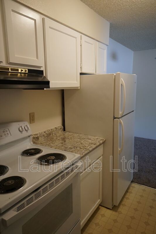 1 Bedroom Condo off Highline Canal - MUST SEE!! property image