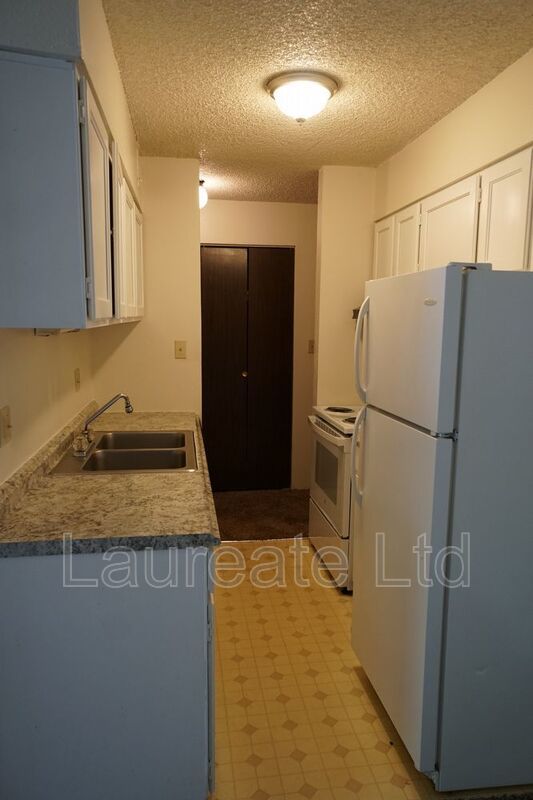 1 Bedroom Condo off Highline Canal - MUST SEE!! property image