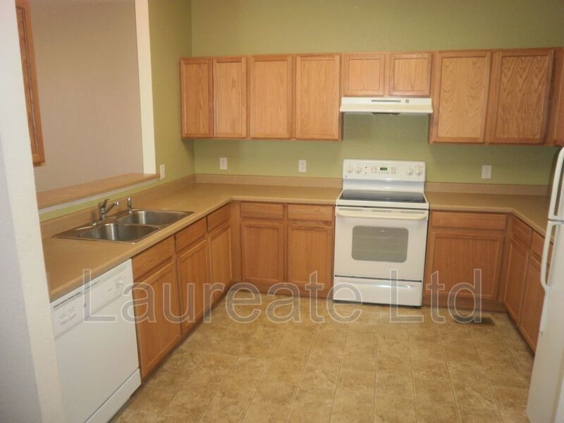 Spacious 2 Bedroom + Loft - 3 Bathroom in Fronterra Village property image