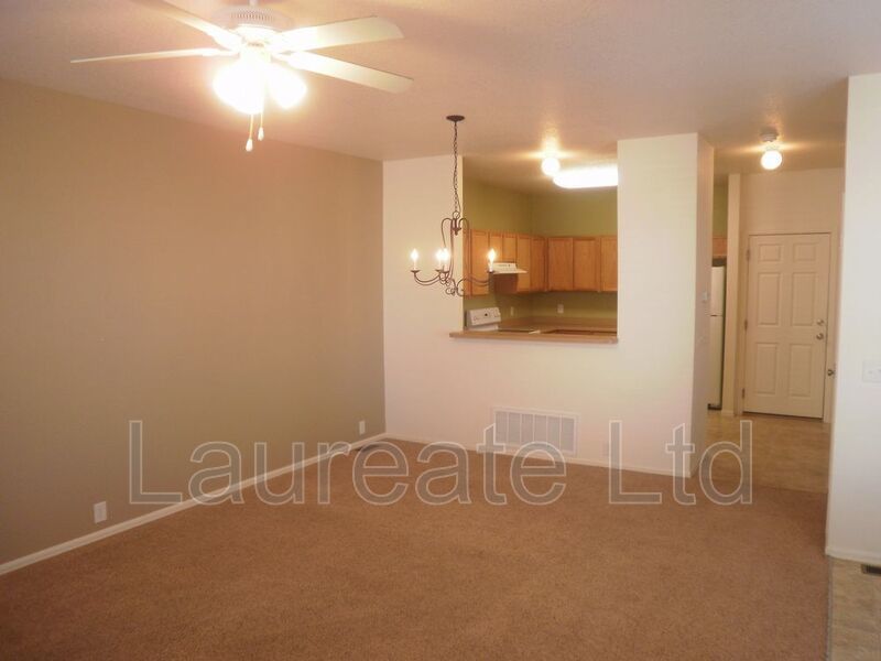 Spacious 2 Bedroom + Loft - 3 Bathroom in Fronterra Village property image