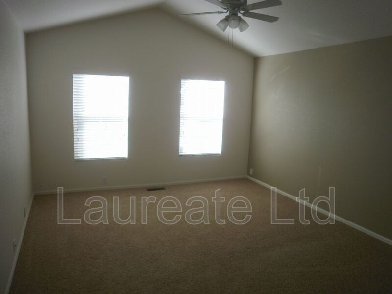 Spacious 2 Bedroom + Loft - 3 Bathroom in Fronterra Village property image