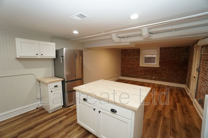 Spacious 1 Bedroom in Renovated Victorian Garden Level Unit in Capitol Hill property image
