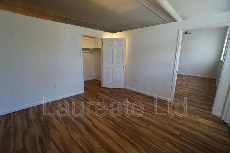 Spacious 2 Bedroom unit in Historic Schoolhouse!! property image