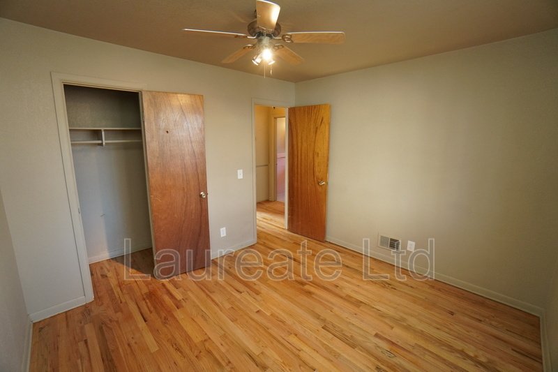 Charming 2 bedroom unit in DU neighborhood! property image