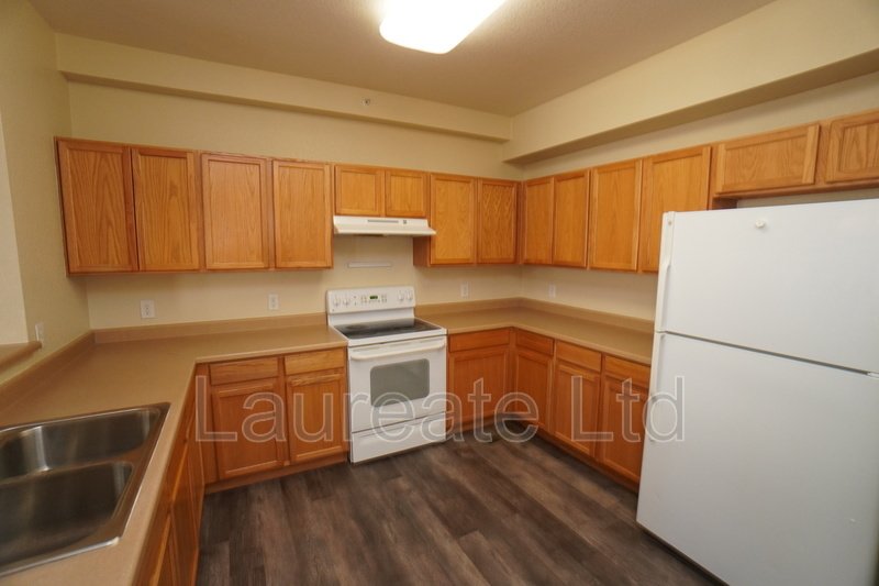 Spacious 2 Bedroom + Loft - 3 Bathroom in Fronterra Village property image