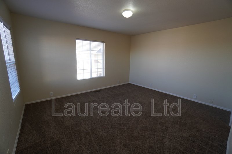 Spacious 2 Bedroom + Loft - 3 Bathroom in Fronterra Village property image