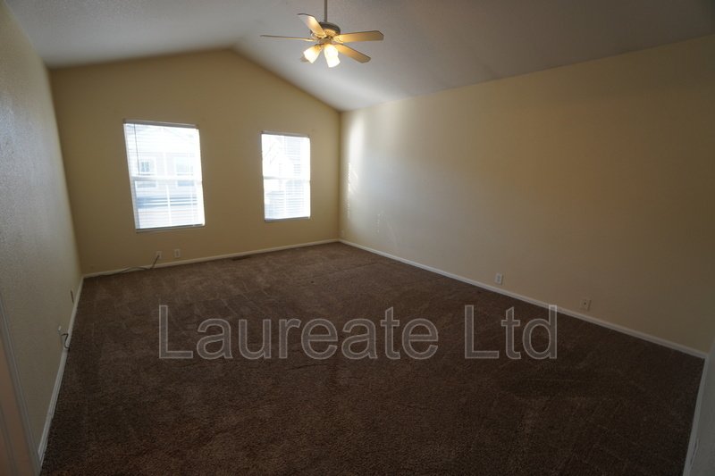 Spacious 2 Bedroom + Loft - 3 Bathroom in Fronterra Village property image