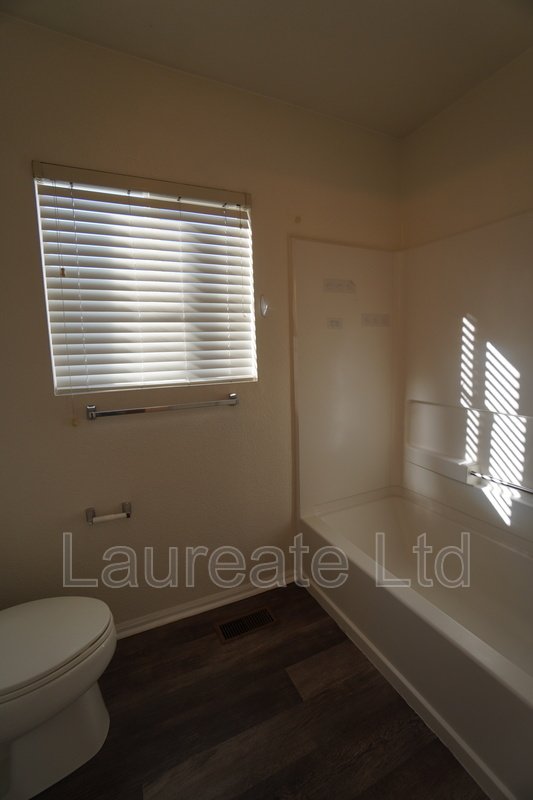 Spacious 2 Bedroom + Loft - 3 Bathroom in Fronterra Village property image