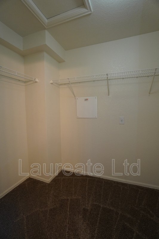 Spacious 2 Bedroom + Loft - 3 Bathroom in Fronterra Village property image