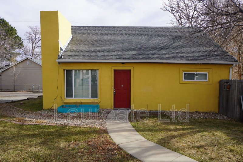 Charming 2 Bedroom Carriage House in the Heart of Edgewater!!! property image