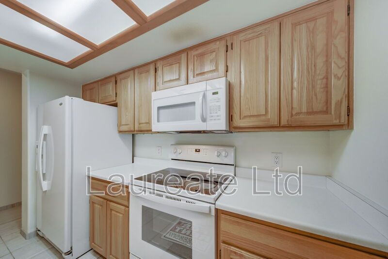 Beautiful Sprawling 2bd Condo in Genesee Village!! property image