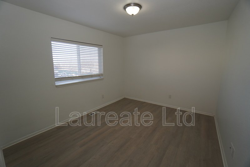 4 BEDROOM TOWNHOME IN SOUTH DENVER MUST SEE!! property image