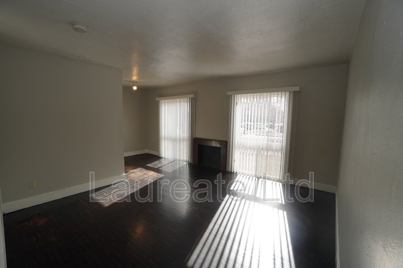 Bright and Spacious 1 Bed 1 Bath 1st Floor unit in the Heart of Capitol Hill!! property image