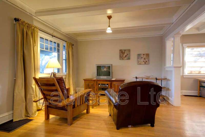 Exquisite 4+ Bedroom Brick Ranch w/ Finished Bsmt in Park Hill property image