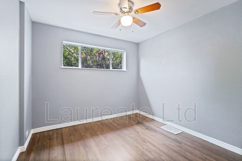 Spacious 3+ Bedroom triplex unit 2 blocks from City Park!!! property image