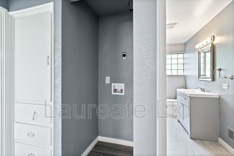 Spacious 3+ Bedroom triplex unit 2 blocks from City Park!!! property image