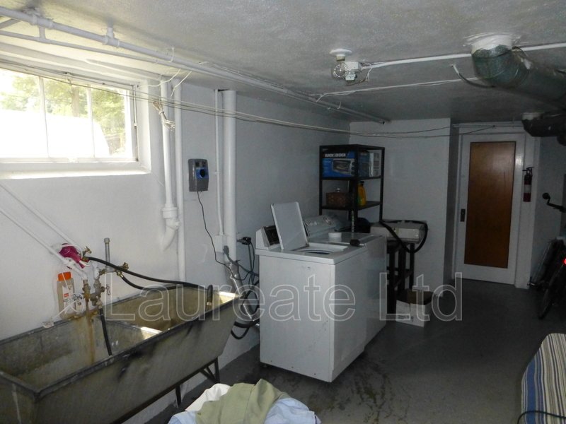 Quaint Basement Unit of Up/Down Duplex in the Heart of DU!! property image