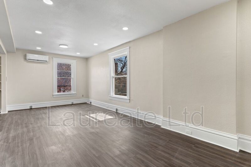 Beautifully remodeled 3Bd 2ba 2-Story Unit in Historic Mansion blocks from Chessman Park!! property image