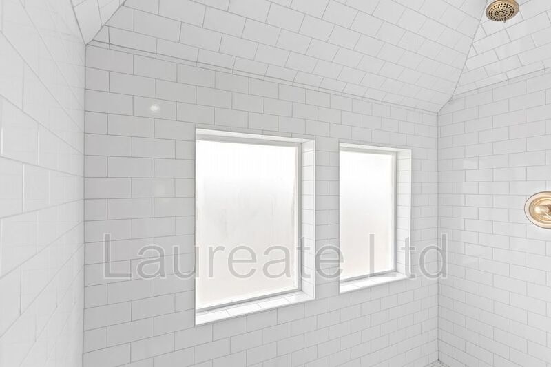 Beautifully remodeled 3Bd 2ba 2-Story Unit in Historic Mansion blocks from Chessman Park!! property image