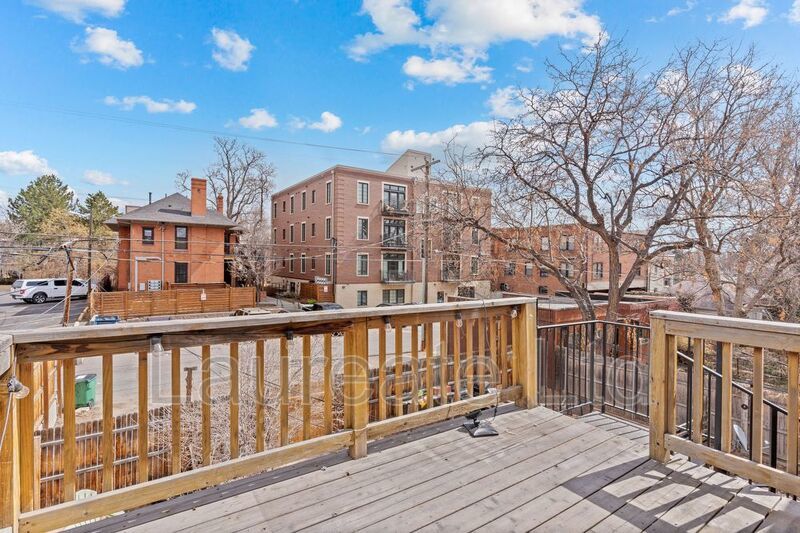 Beautifully remodeled 3Bd 2ba 2-Story Unit in Historic Mansion blocks from Chessman Park!! property image